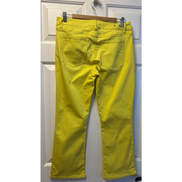Cabi Style 6286 Kick Back Kick Flare in Bright Yellow, Size 6 - Picture 3 of 7